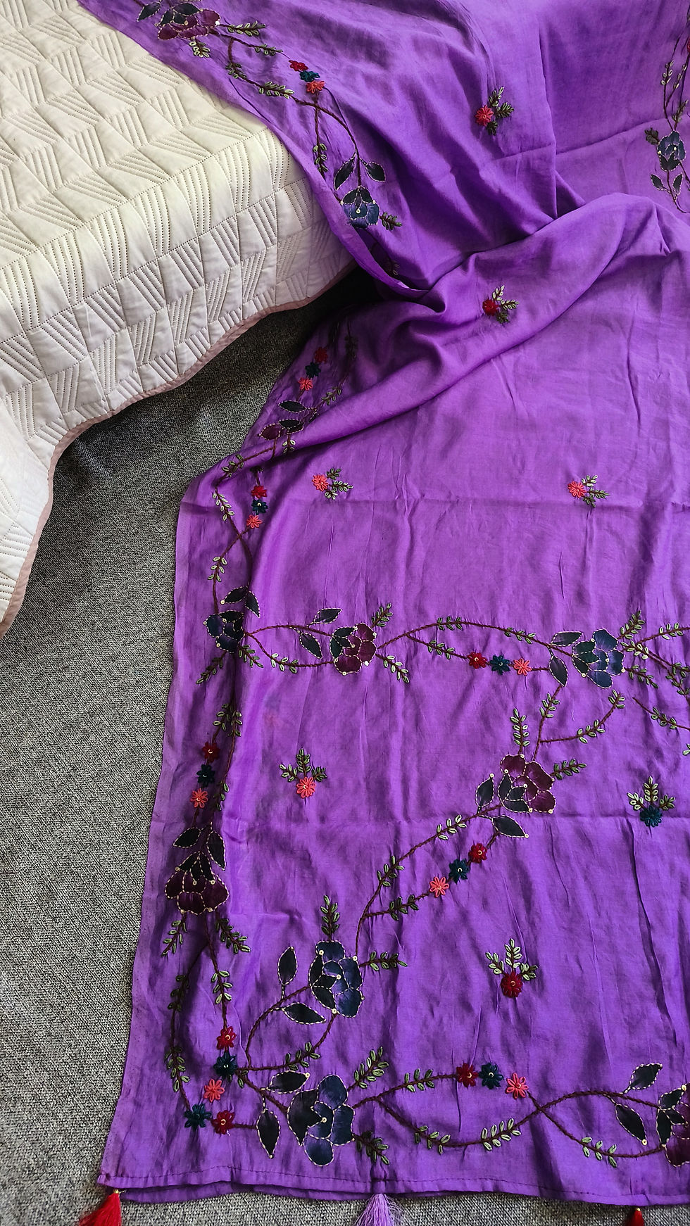 Thumbnail: Lightweight Mul Chanderi fabric saree