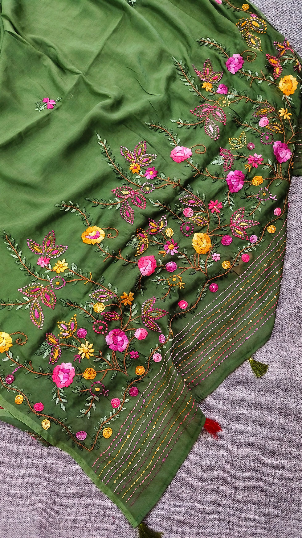 Hand painted pallu with embroidery on Chanderi saree