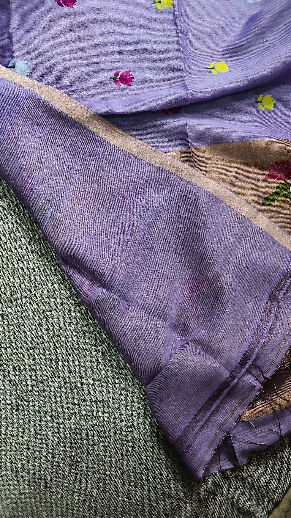 Thumbnail: Handwoven Silk linen jamdani saree