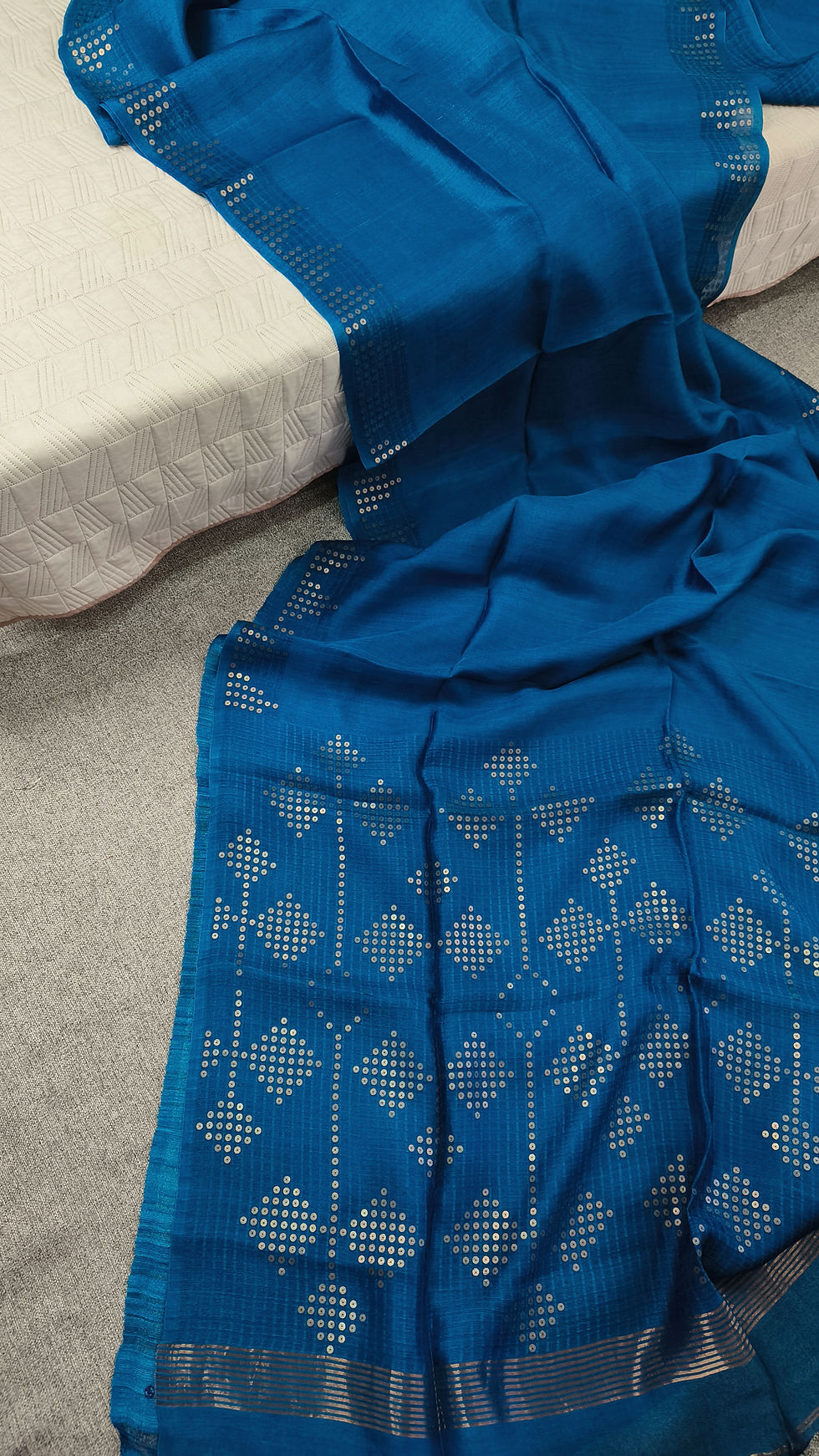 Thumbnail: Pure muslin silk handwoven saree with sequins