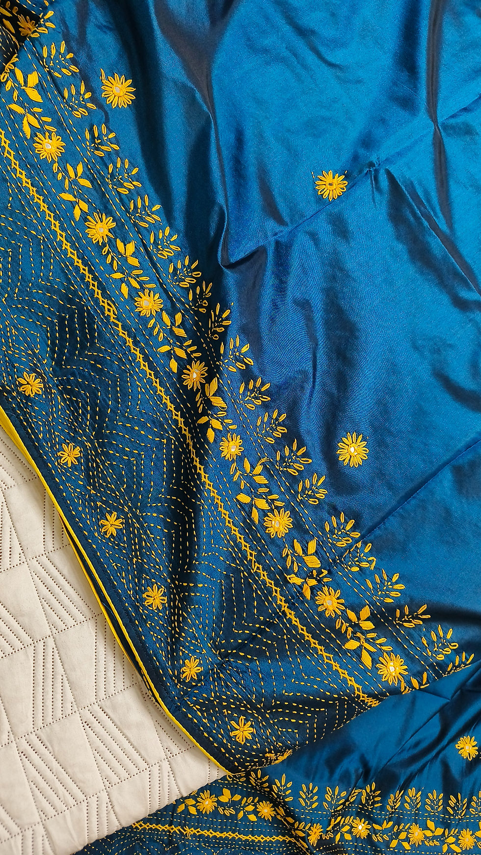 Handcrafted Lambani hand embroidery saree showcasing traditional Banjara craftsmanship