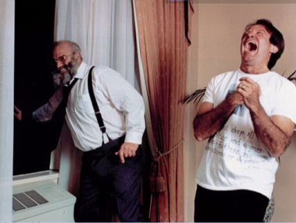 Oliver Sacks and Robin Williams, who played him in “Awakenings”, on the movie set