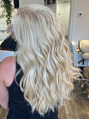 blonde extensions- kaytlin.HEIC