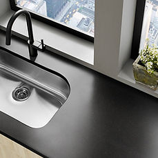 Midnight Majesty quartz countertop in modern luxury kitchen