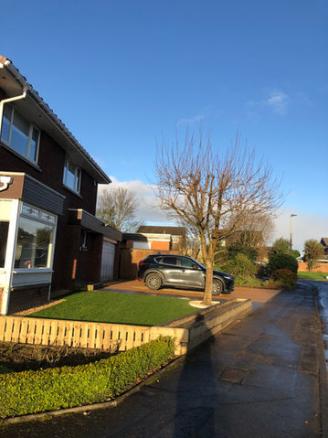Balerno-Driveway1.jpg
