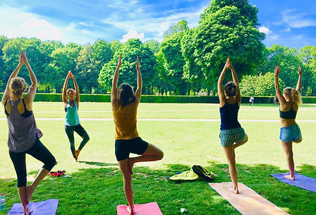 Well-being coaching, Yoga teacher Brussels, Ayurvedic massage Brussels, Ayurveda,