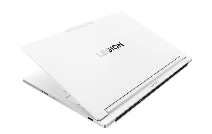 Miniatura: Lenovo Legion 7i - RTX 5060 2026