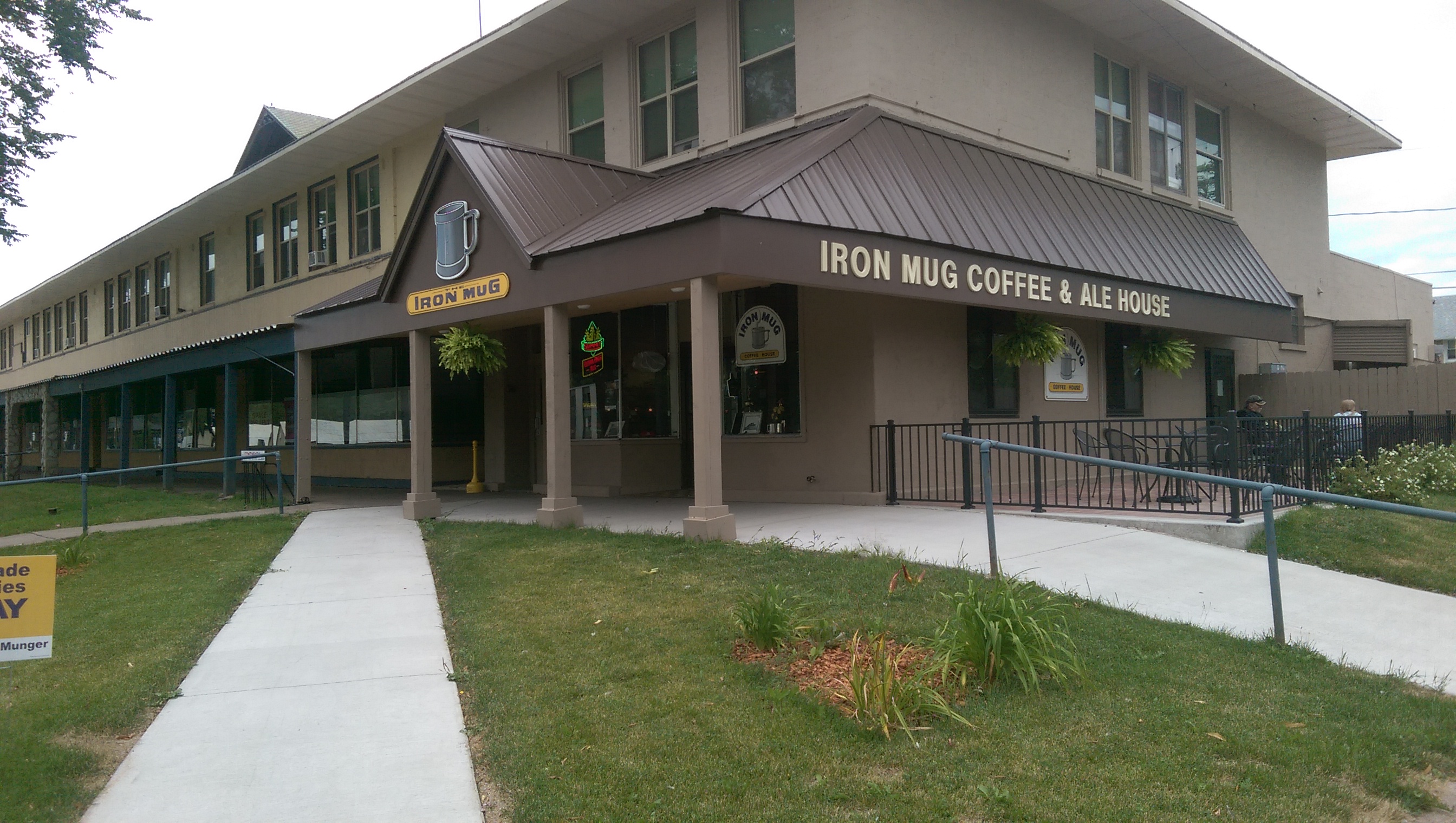 Iron Mug Coffee & Ale House