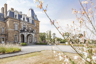 Domaine-de-Ronchinne-Chateau-et-ecuries5