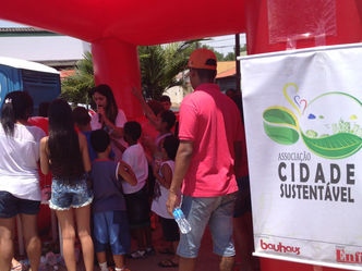 Associação Cidade Sustentável oferece oficinas em ação beneficente para o dia das crianças em Ribeir