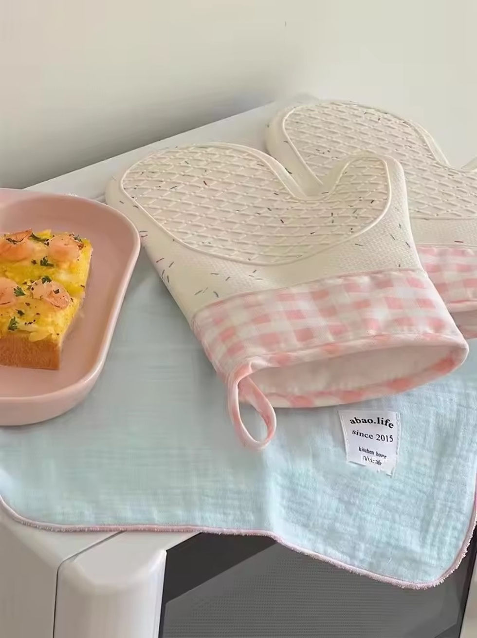 Thumbnail: Plaid Pink with Anti Slip Cotton and Heat-resistant Silicone Microwave Gloves 