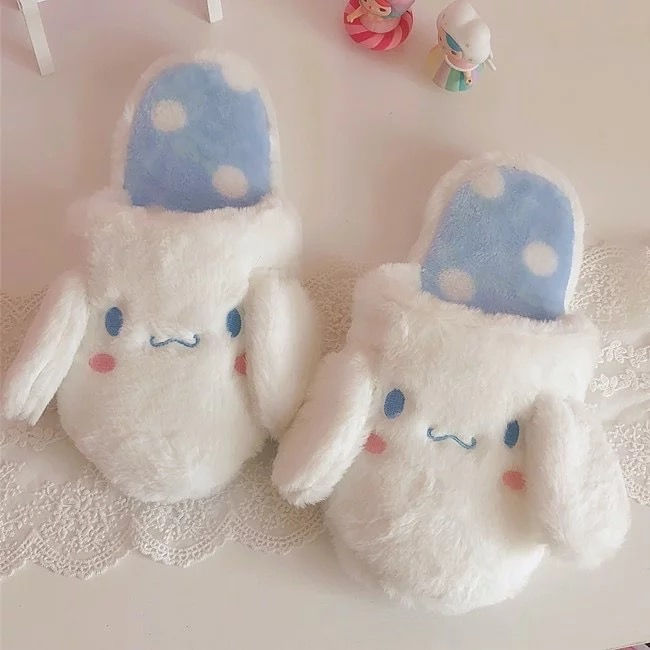 Thumbnail: Kuromi & Cinnamoroll Slippers