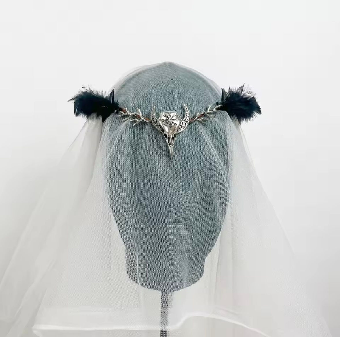 Gothic Skull Black Feather Crown