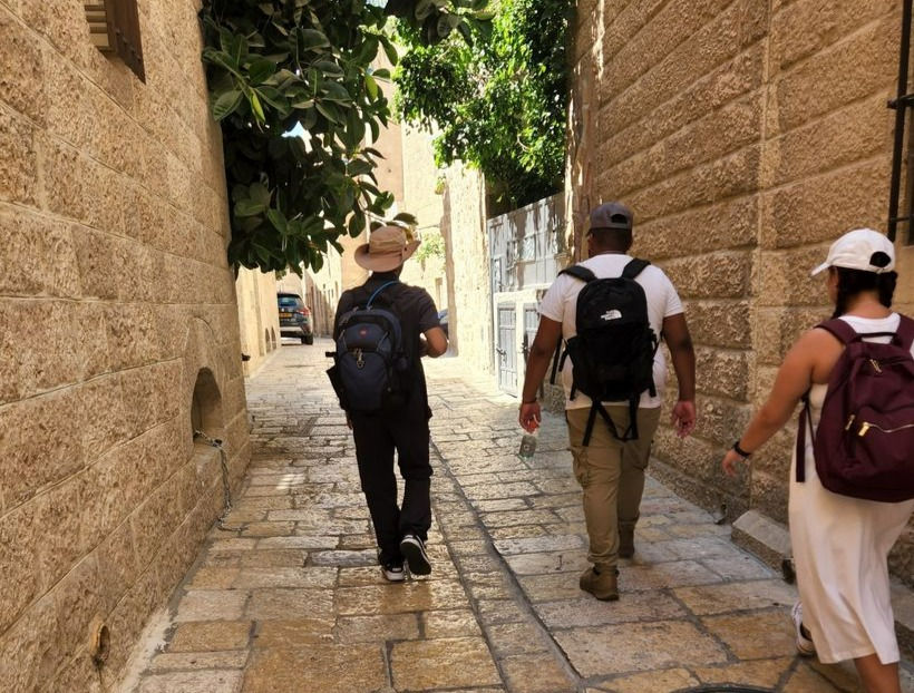 Defying Doubts, Embracing Passion: My Path to fullfil my calling as a Tour Guide in Israel