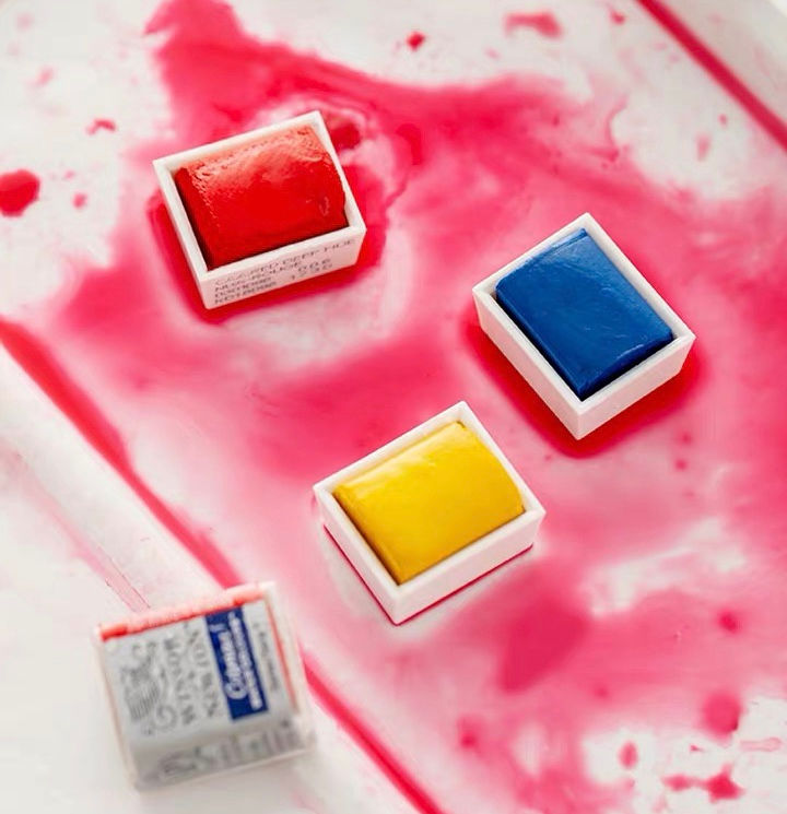 Thumbnail: Winsor & Newton watercolor paints