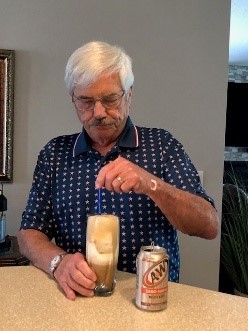 Matt Malott Making a rootbeer float