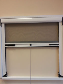 ролетен комарник