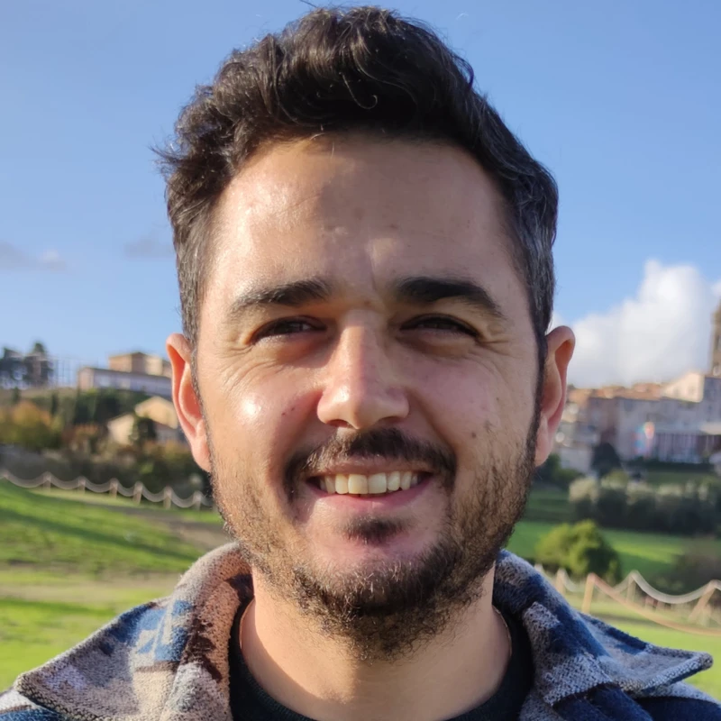 תמונת הסופר/ת: Yonatan Eldad