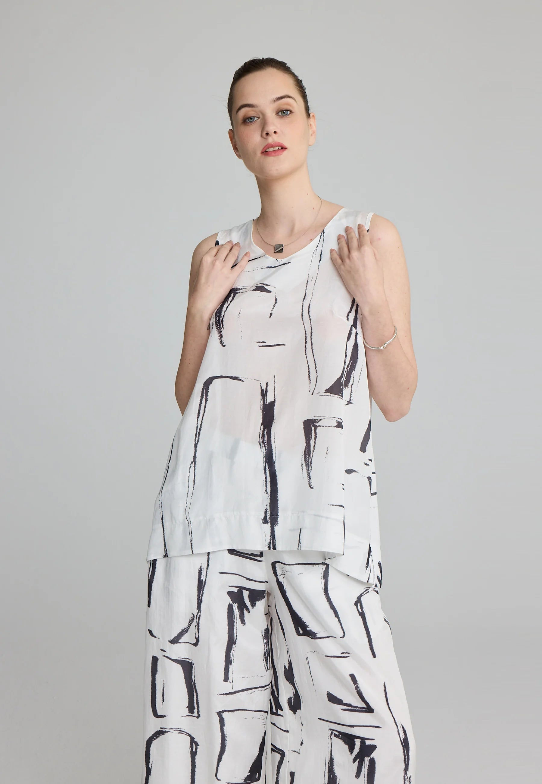 Sleeveless Printed Cotton Top