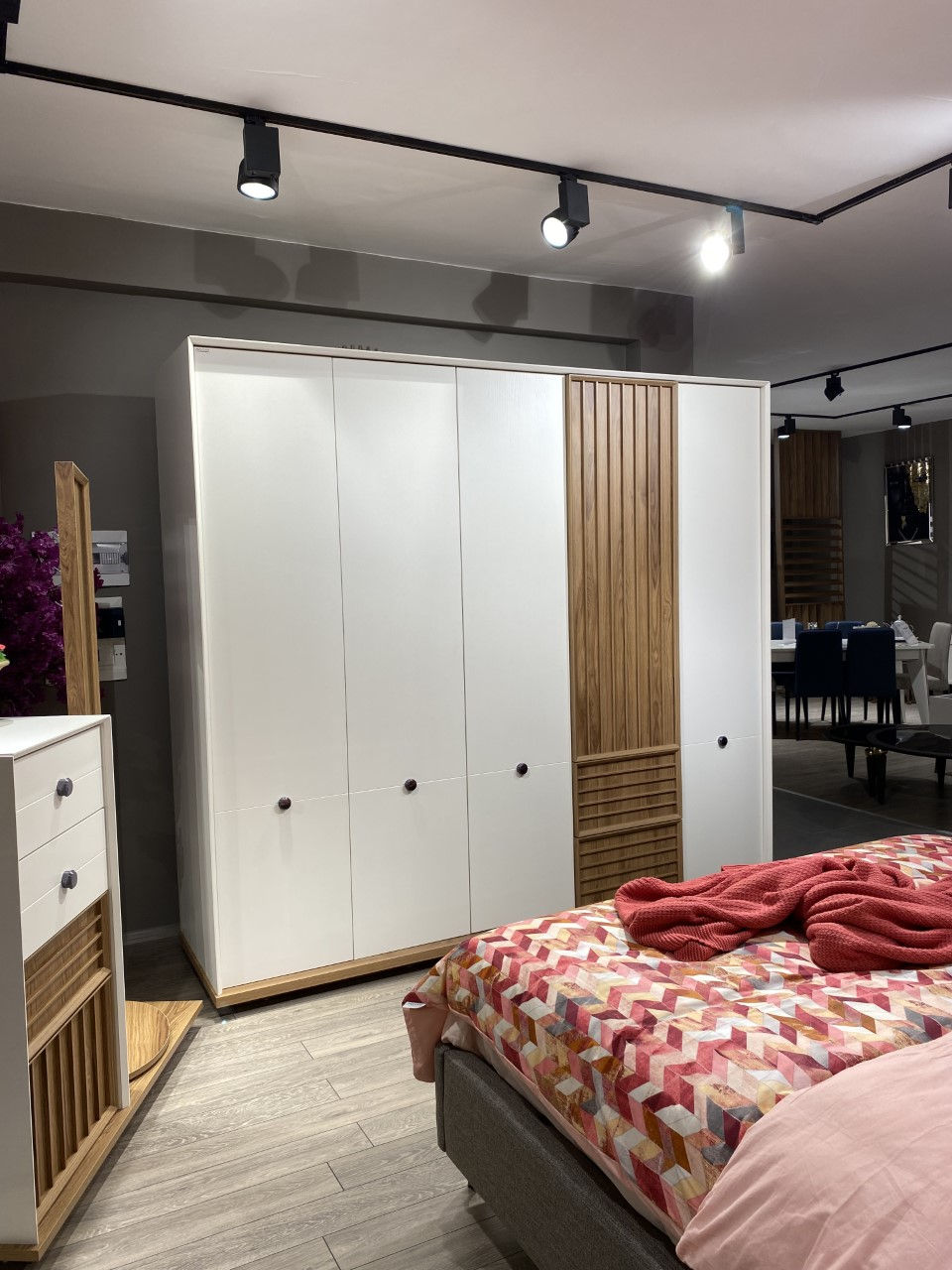 Küçük resim: Ergül - Anka Yatak Odası