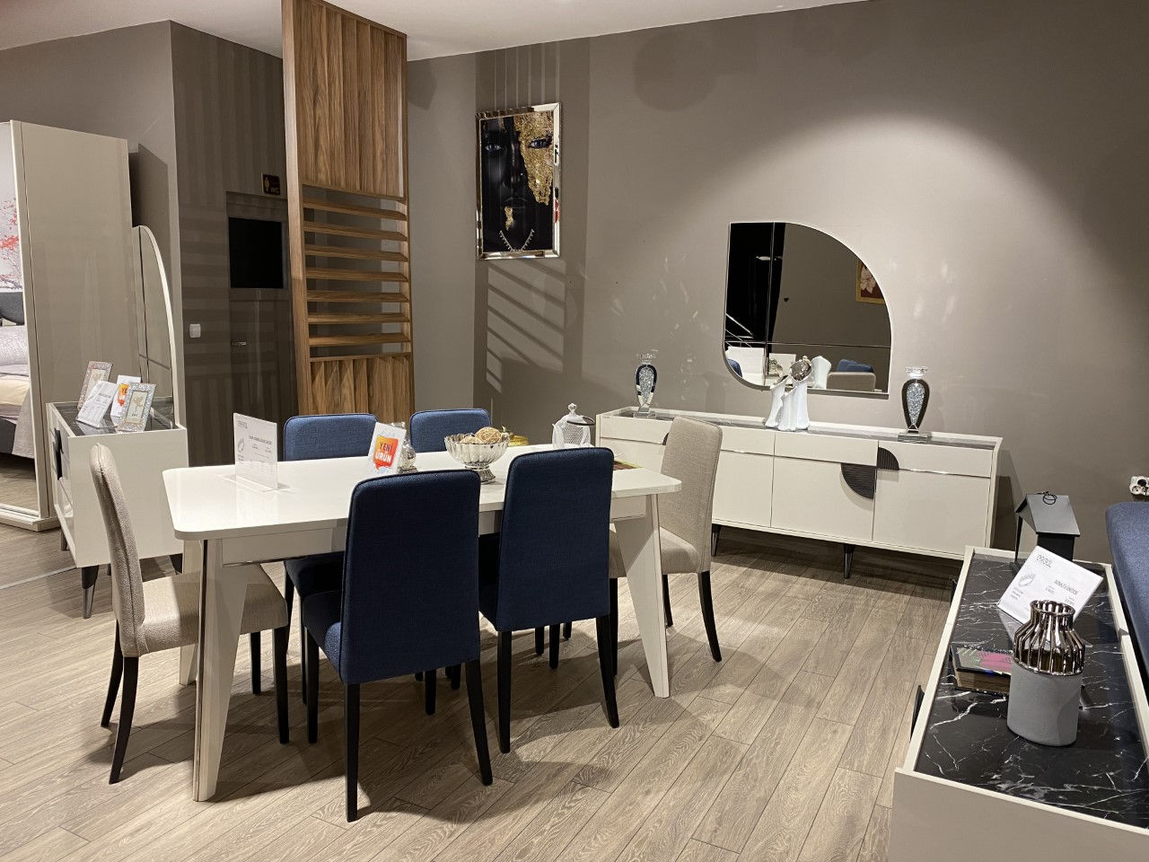 Ergül - Sona Yemek Odası