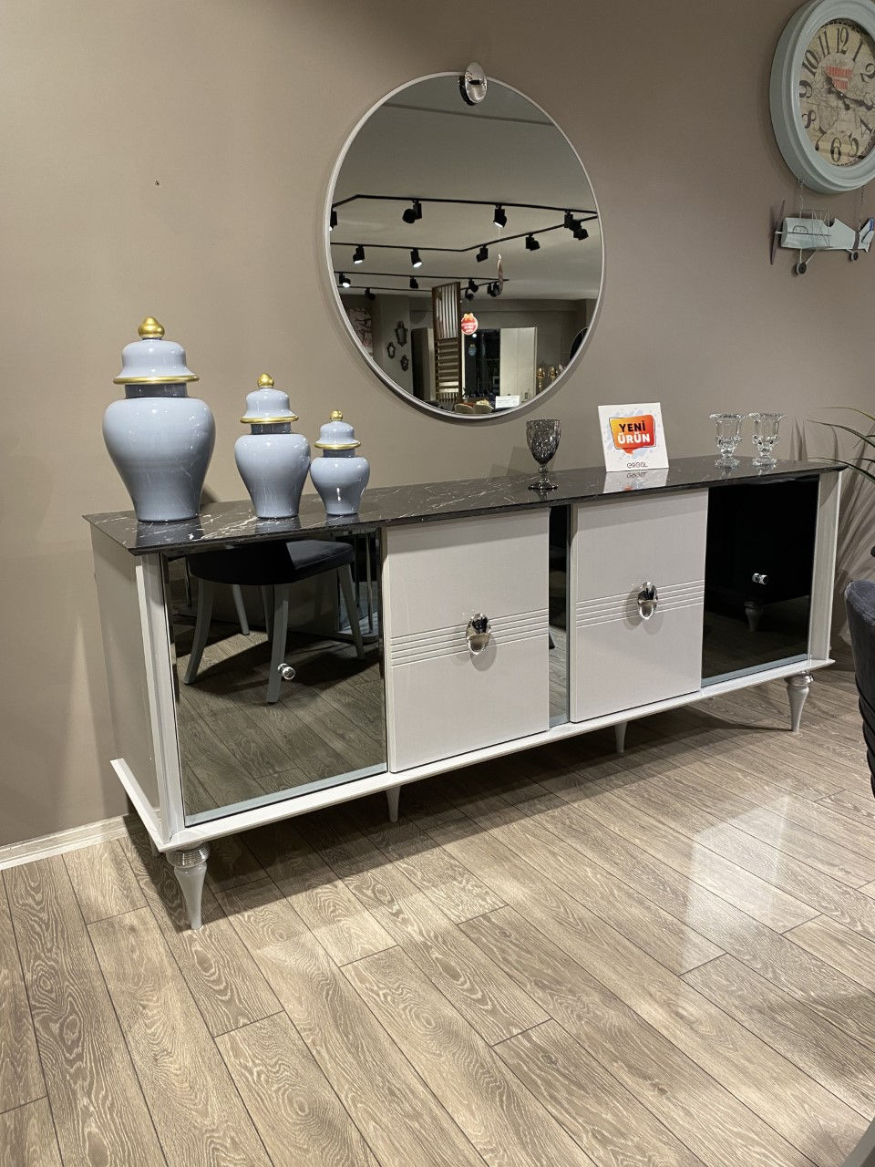 Küçük resim: Ergül - Minelas Yemek Odası