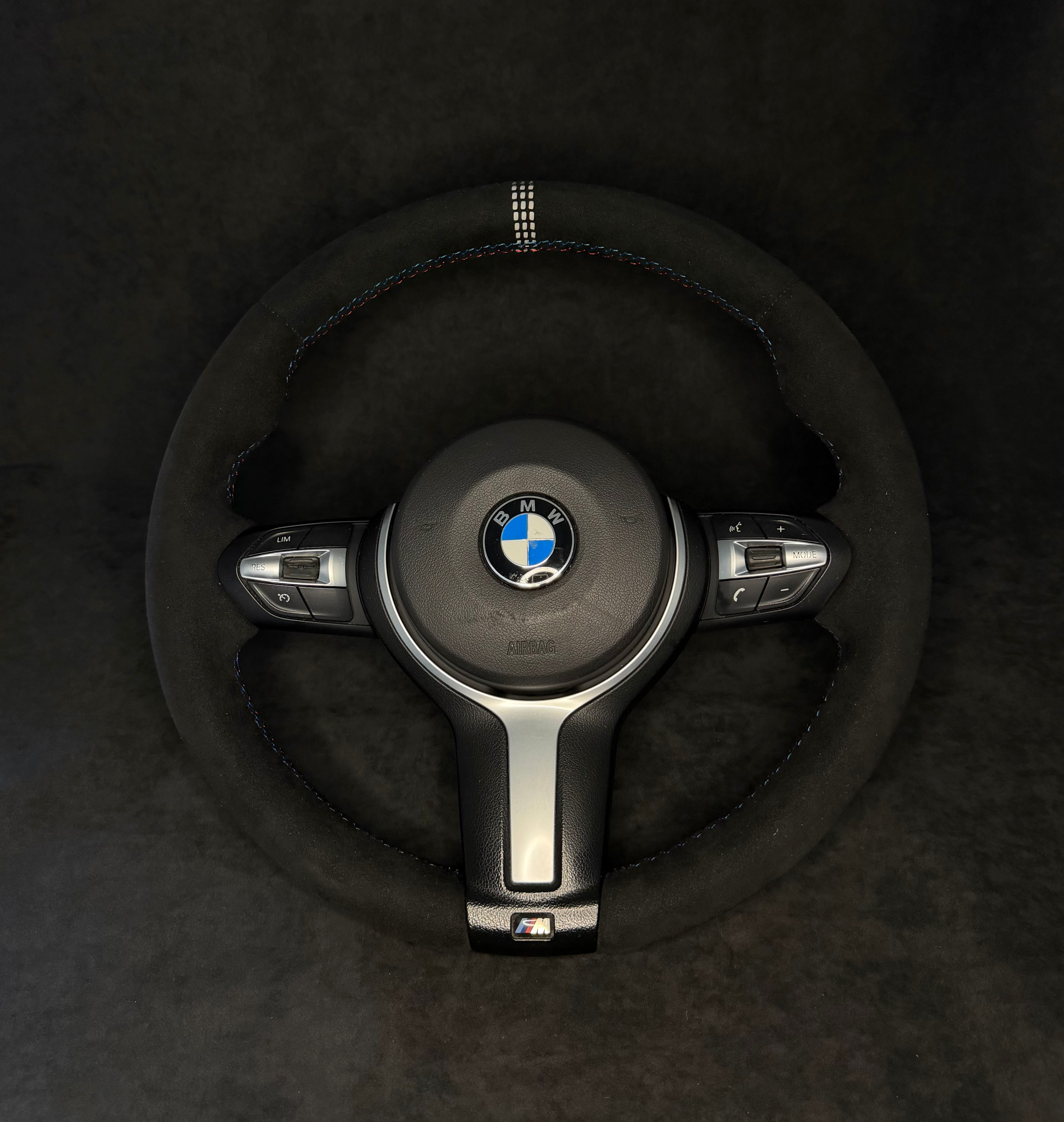 Volant Alcantara, CS gris, surpiqures M  F20,F21,F22,F23,F30,F32, etc