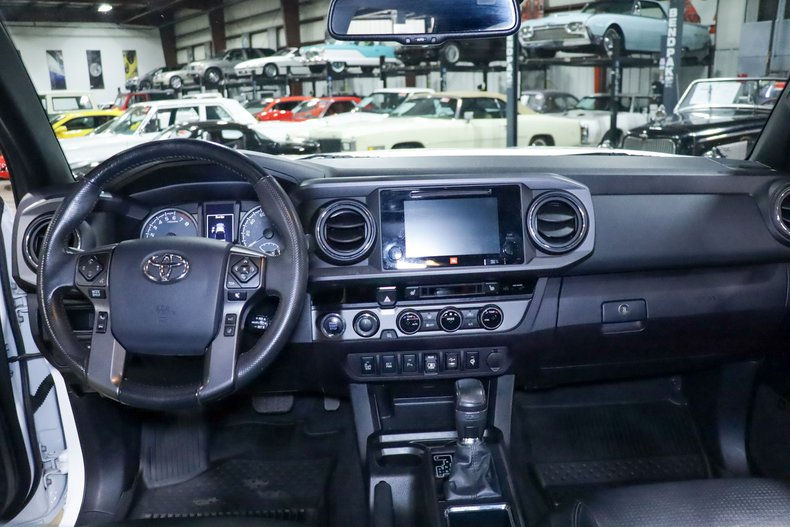 Miniatura: Toyota Tacoma TRD Off Road 2018