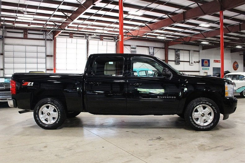 Miniatura: Chevrolet Silverado 2011
