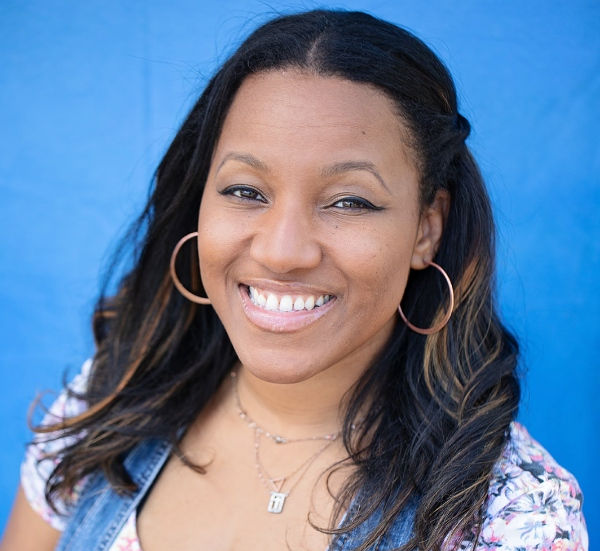 A Cum Laude graduate of the prestigious Berklee College of Music, Jayna Gross holds dual degrees in Music Education and Music Production and Engineering. Her extensive background spans choral, instrumental, and general music education across all grade levels and sectors.