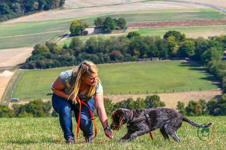 Carolina Jaroch mit Hündin Jana beim Training