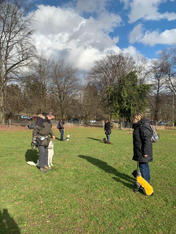 uebungsplatz-trainingsbetrieb-gruppe.jpeg