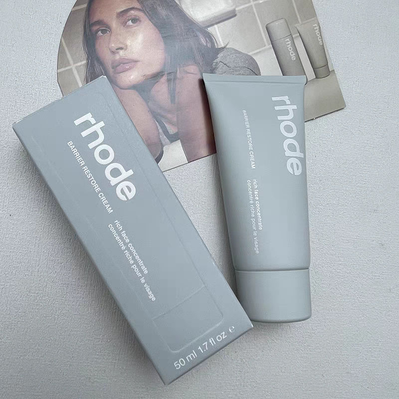 Miniatura: Rhod Pocket Blush Batom e Blush Hidratante em Bastão para Lábios e Bochechas