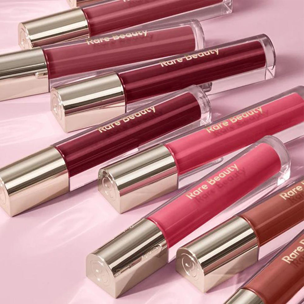 Miniatura: Rare Beauty Novo Gloss Labial Líquido Hidratante e de Longa Duração