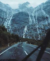 Waterfalls on Milford Road on the way to milford sound