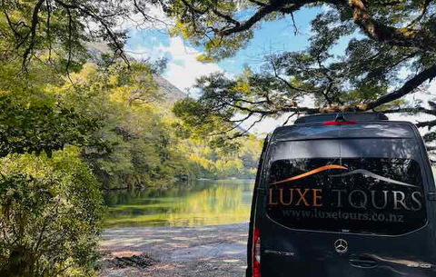 Luxe Tours Milford Sound Tour from Te Anau
