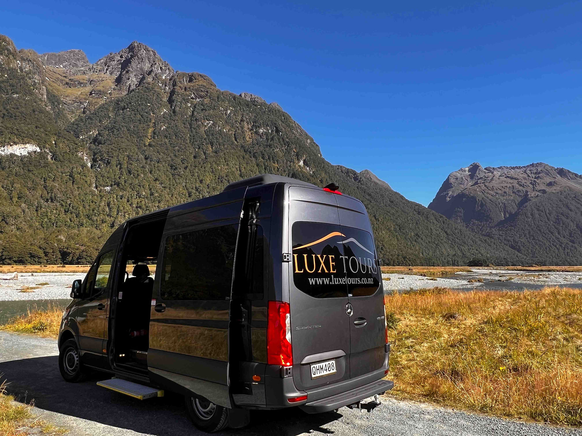 Luxe Tours Milford Sound NZ