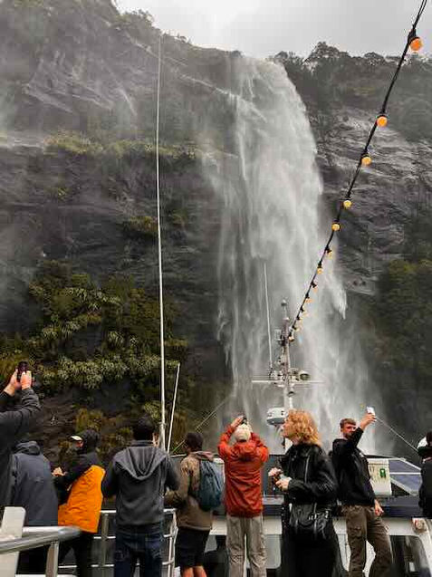 Luxe Tours Milford Sound Tour Cruise