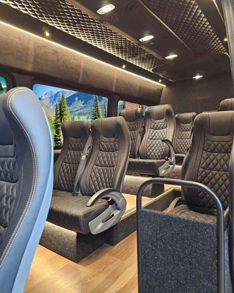Milford Sound Luxe Tours Van