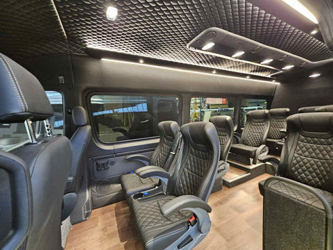 Luxe Tours Van for Milford Sound via Walter Peak