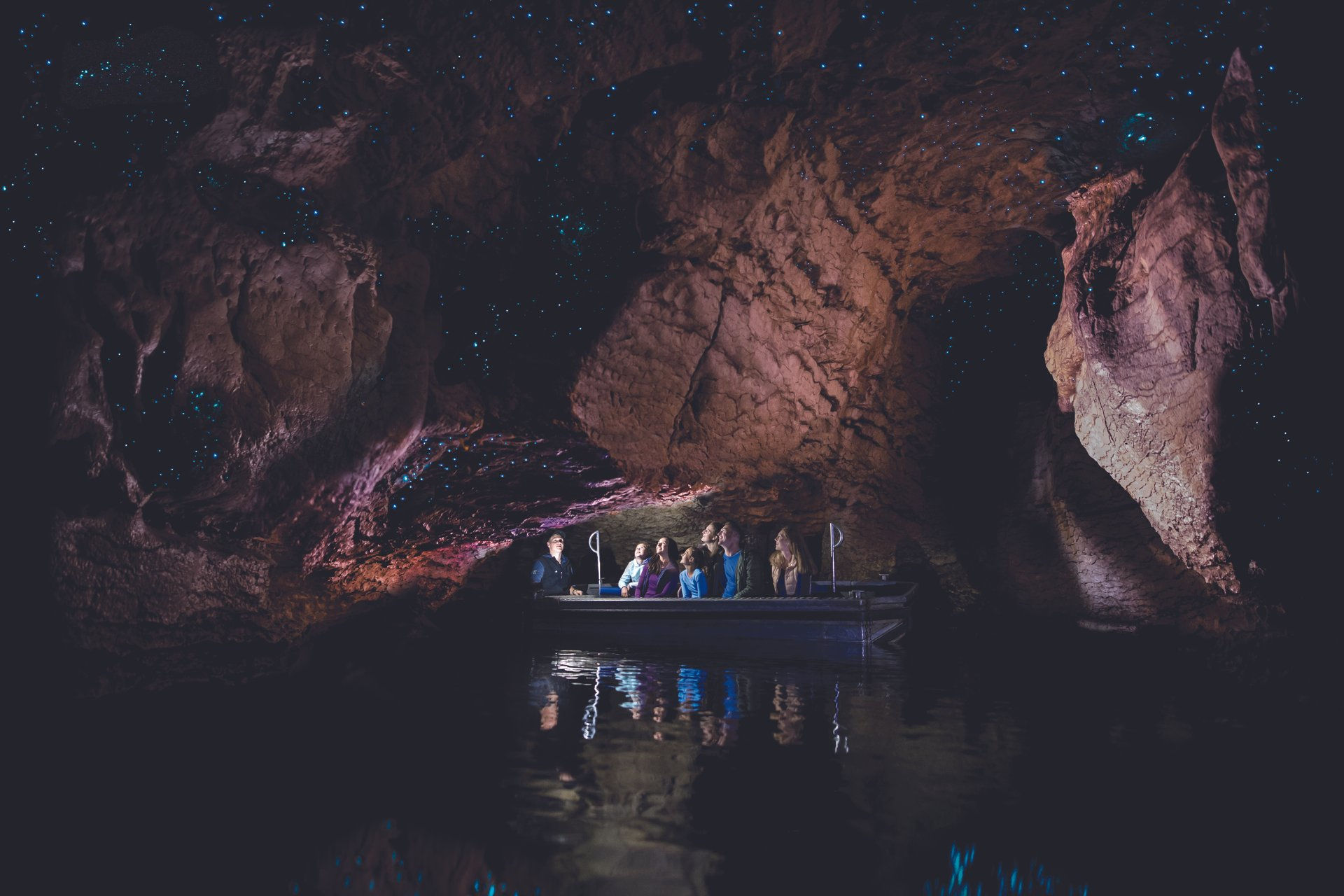 Te Anau Glowworm Caves