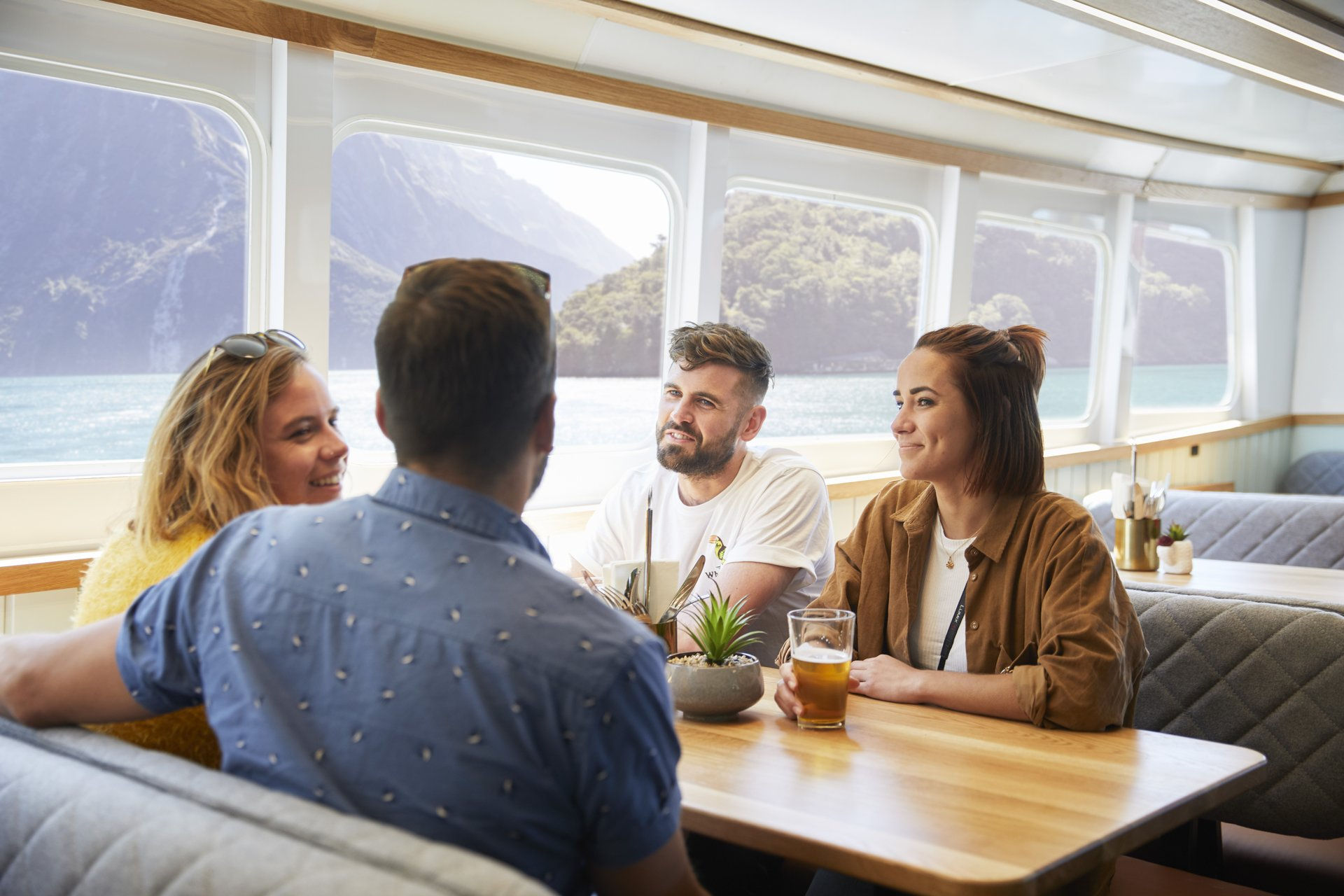 Milford sound cruise on the milford haven