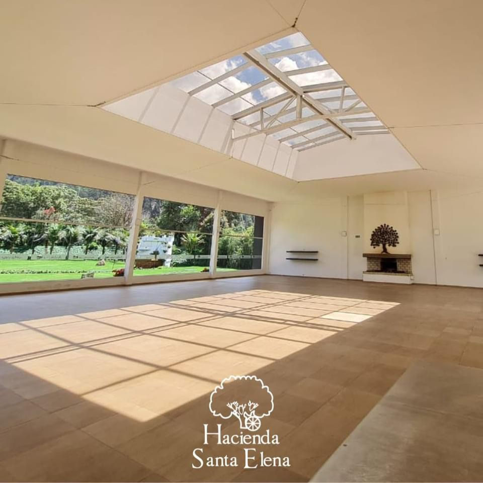 Thumbnail: Hacienda Santa Elena | Salón Antonino | Vía Cota - Siberia