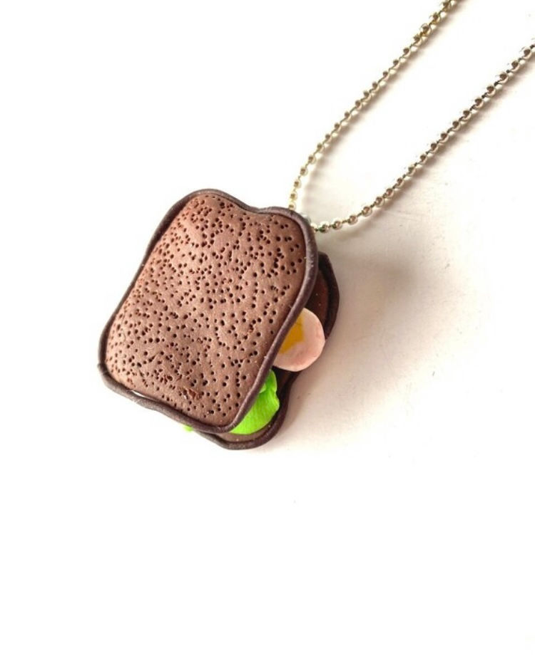 Thumbnail: sautoir pendentif sandwich carré pâte polymère
