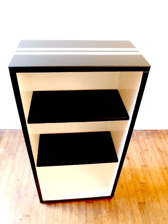 Miniature : Etagère pour livres RALLYE meuble relooké recyclé noir et blanc