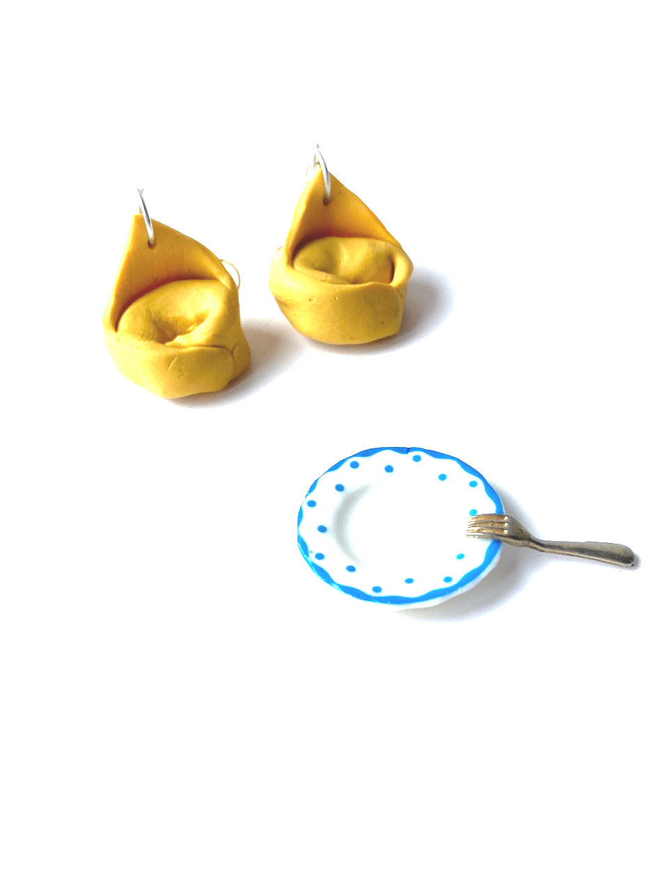 Thumbnail: boucles d'oreilles Tortellini fatti in casa par The Sausage