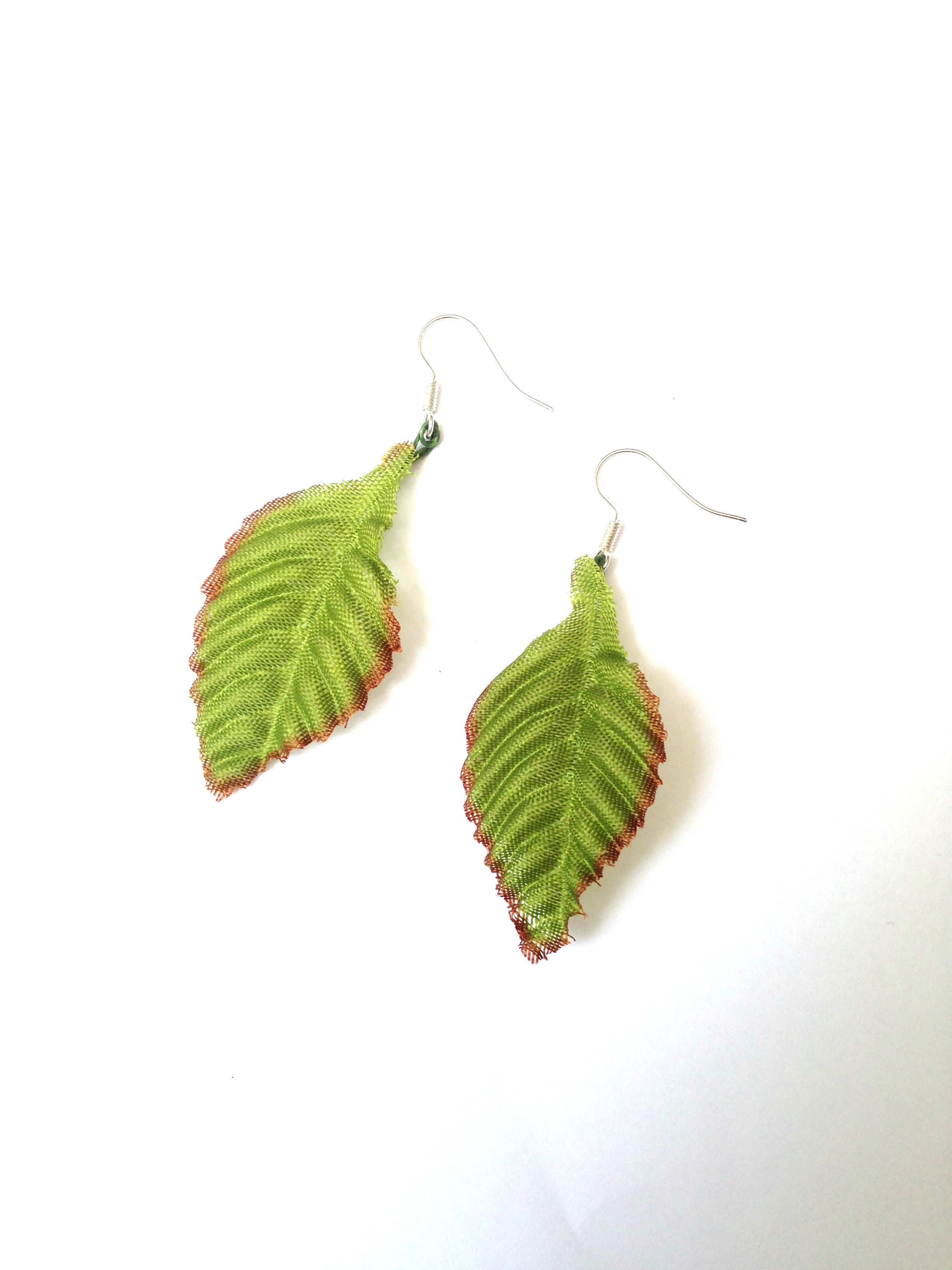 Boucles d'oreilles FEUILLETTES grand modèle vertes