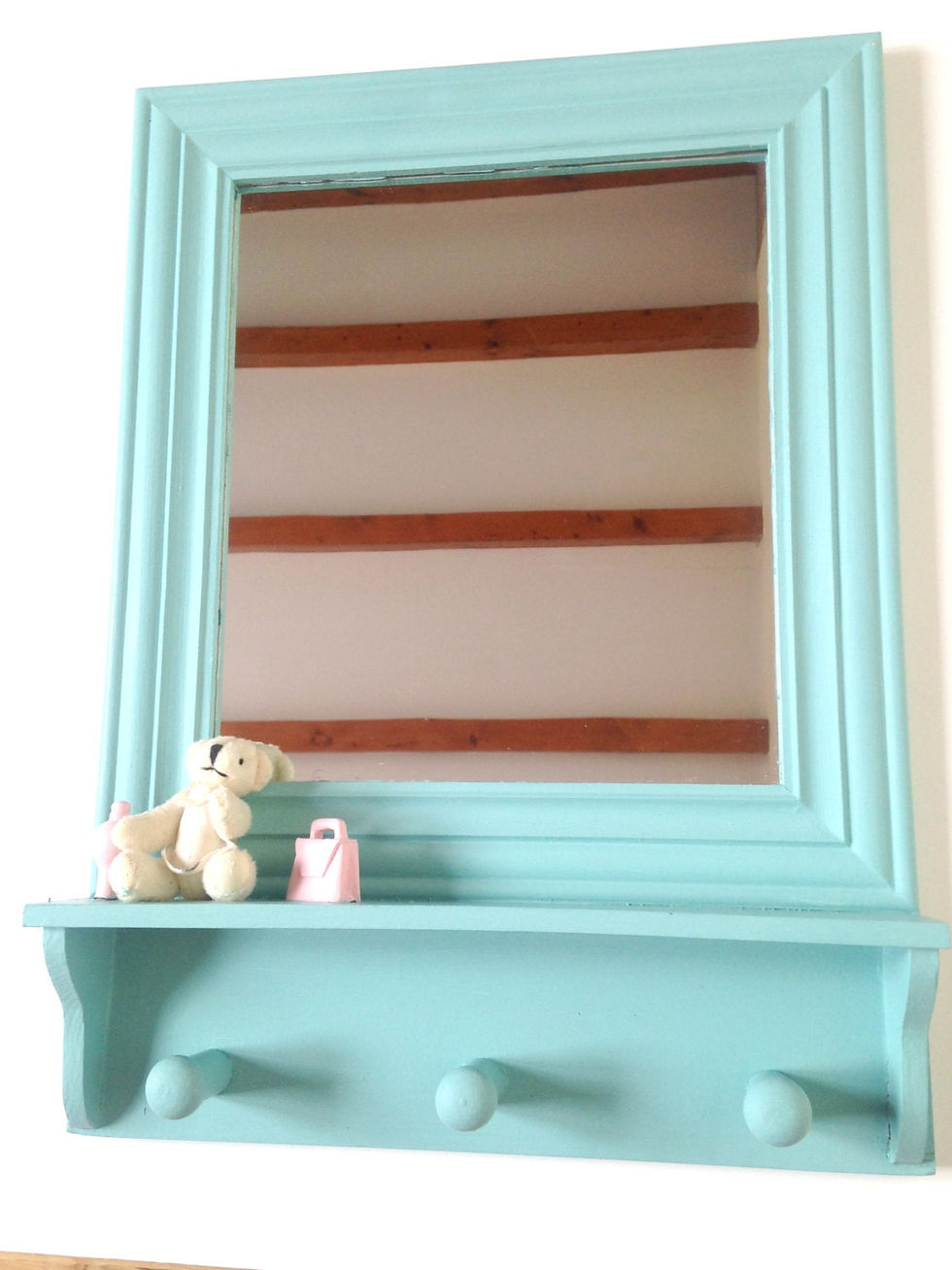 Miniature : L'OURSE POLAIRE Cadre miroir porte manteau, pour chambre d'enfant