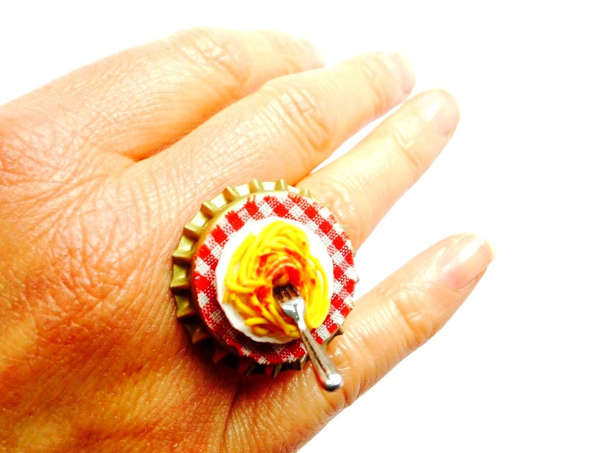 Thumbnail: vue du dessus bague spaghetti