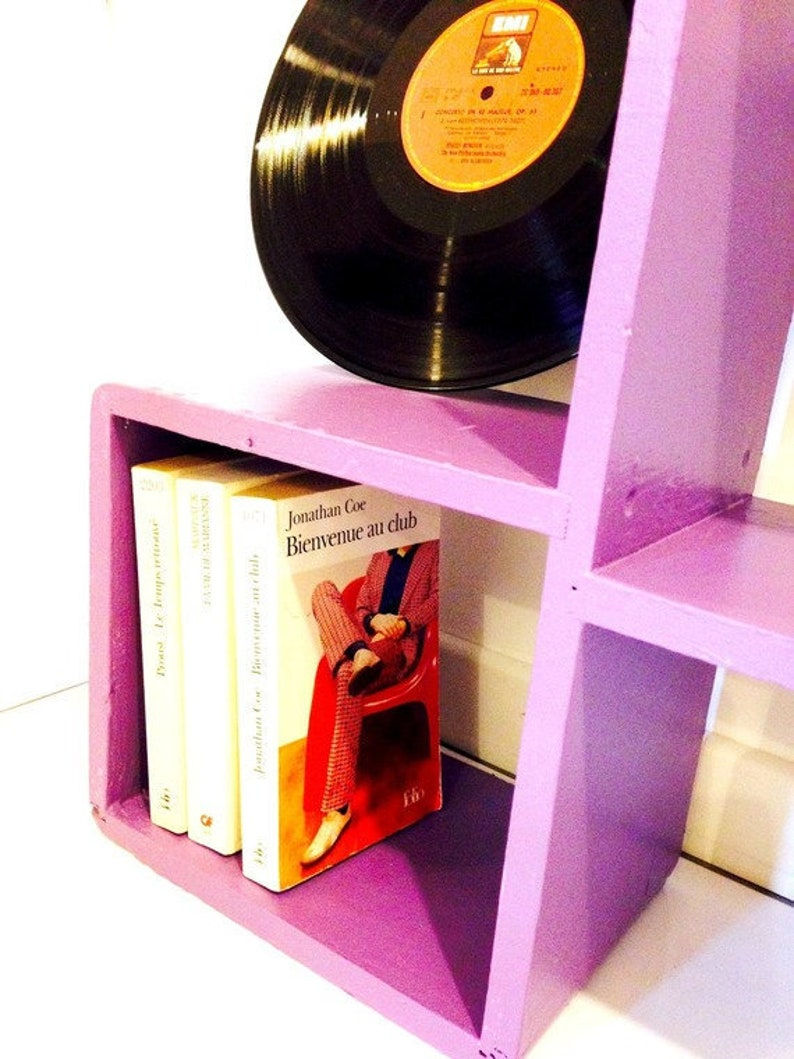 Miniature : etagere en bois relookee violet